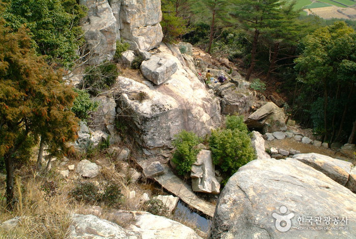 동천석실