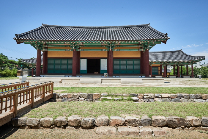 강릉 임영관 삼문