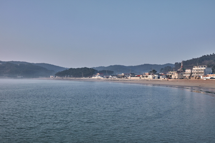 동고리해변