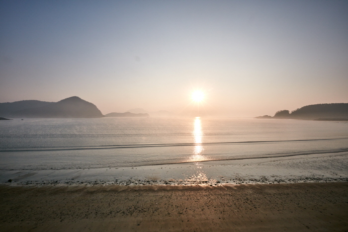 동고리해변