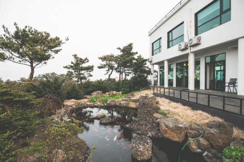 싸리즈 펜션