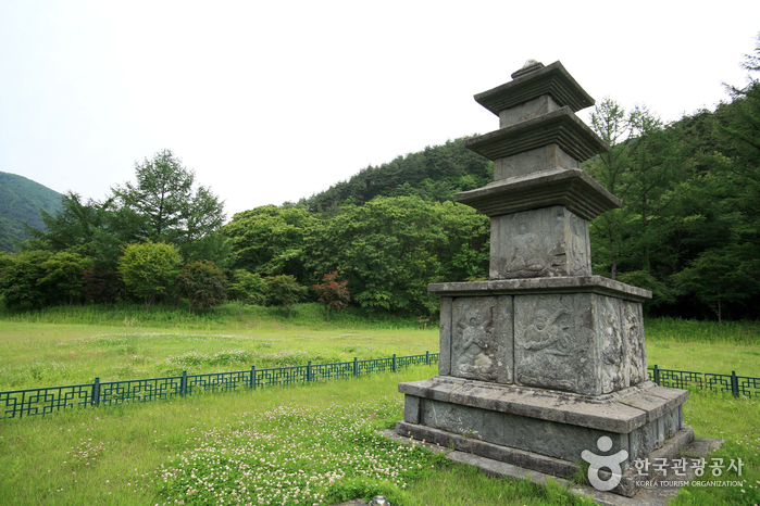 양양 진전사지 삼층석탑