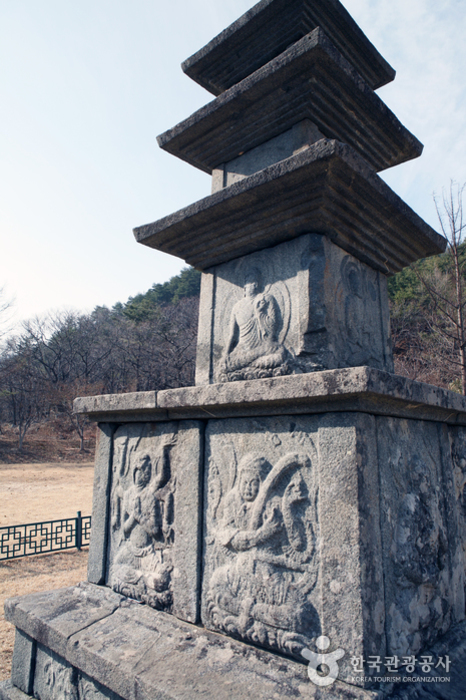 양양 진전사지 삼층석탑