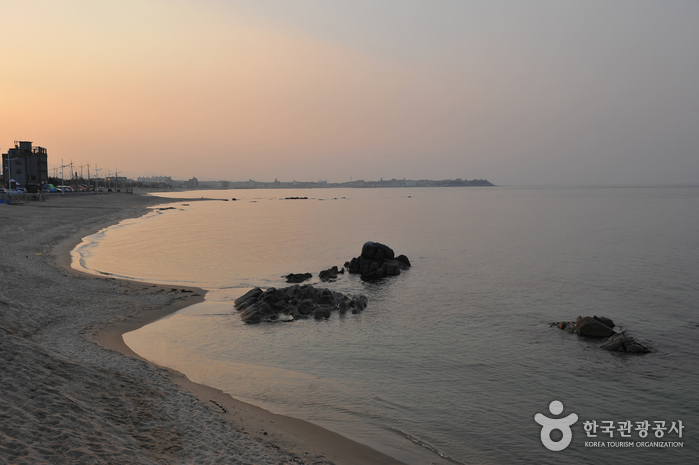 영진 해수욕장