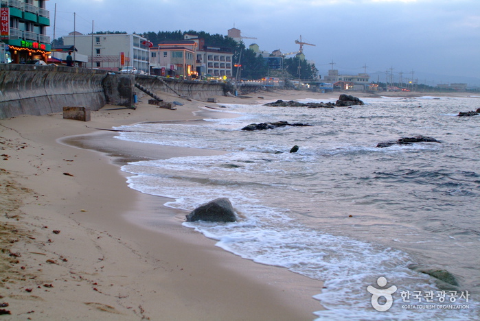 영진 해수욕장