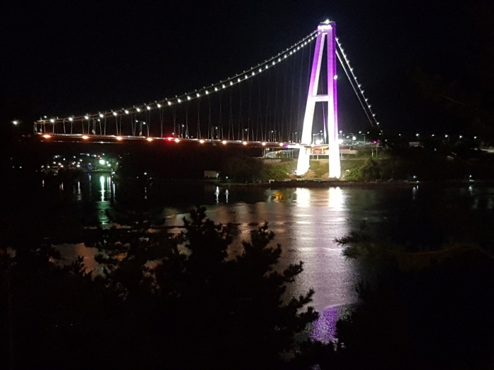 남해대교유람선