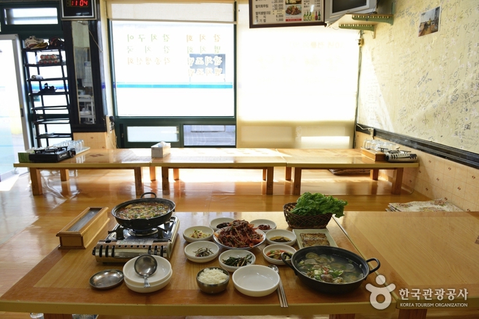 삼현식당
