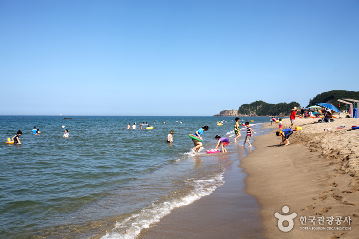 덕산해변